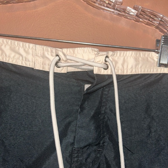 PacSun Dark Crimson Swim Trunks Sz Medium Men’s - Picture 3 of 6